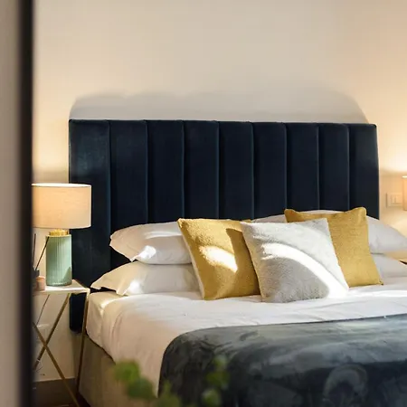 Florence- Faenza Terrace * Florence